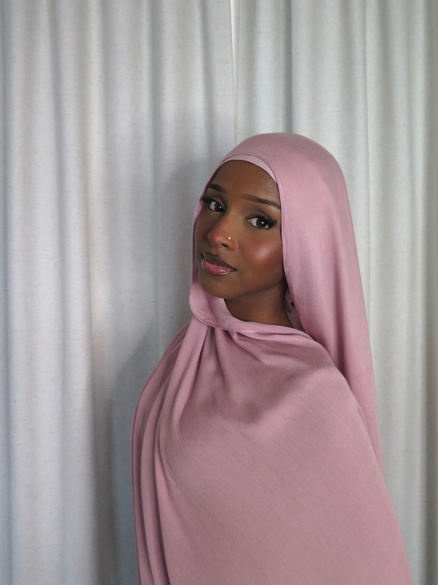 Modal shade "Dahlia"