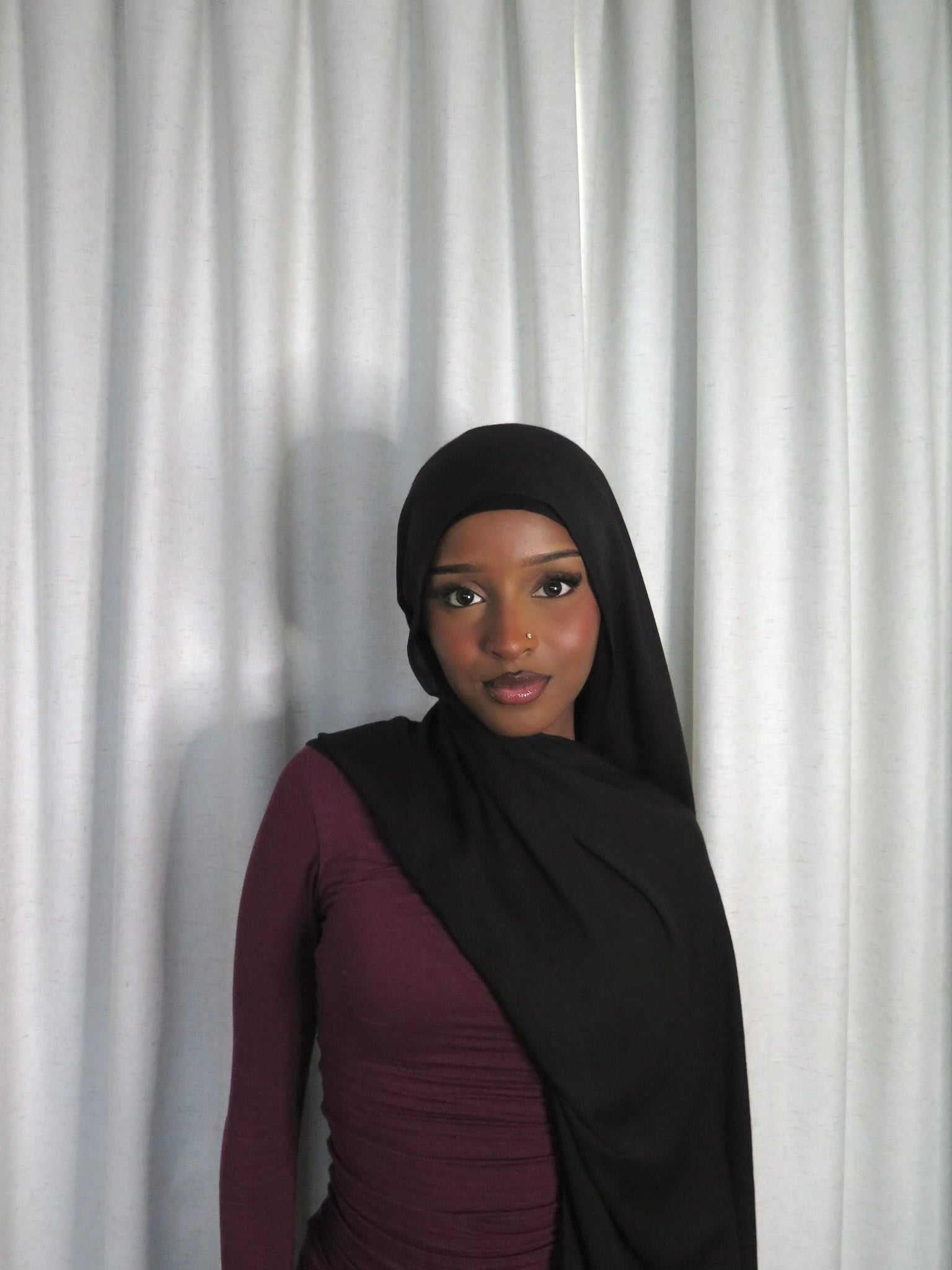 Modal shade "Black"