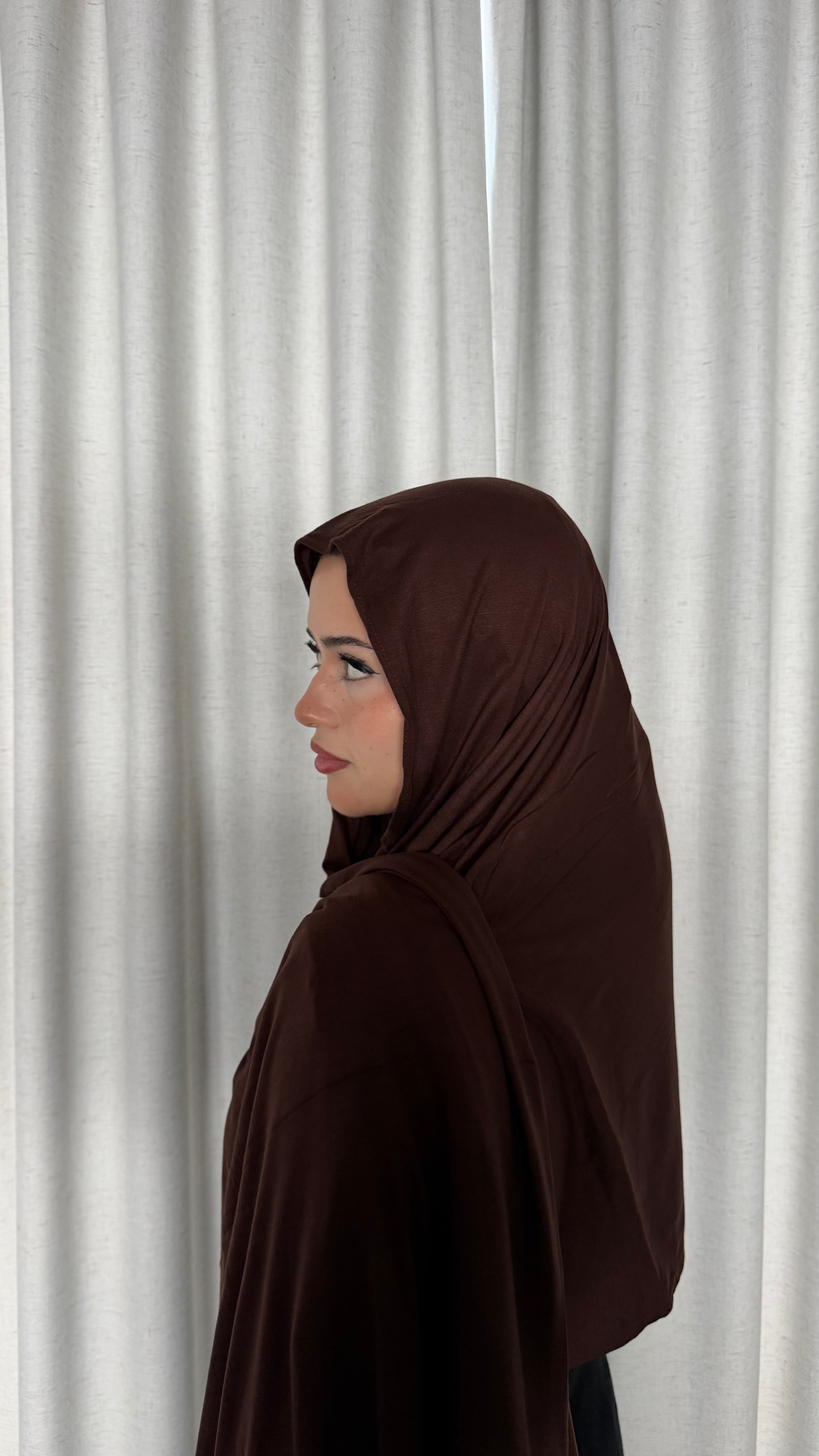 Jersey shade "Cool Brown"